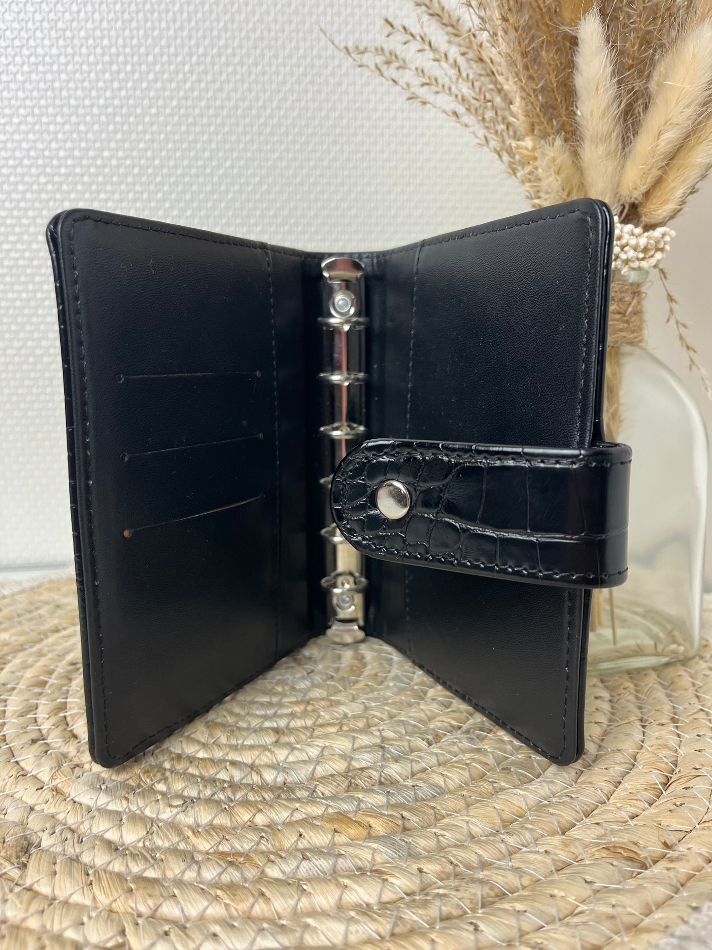 A7 binder croco zwart