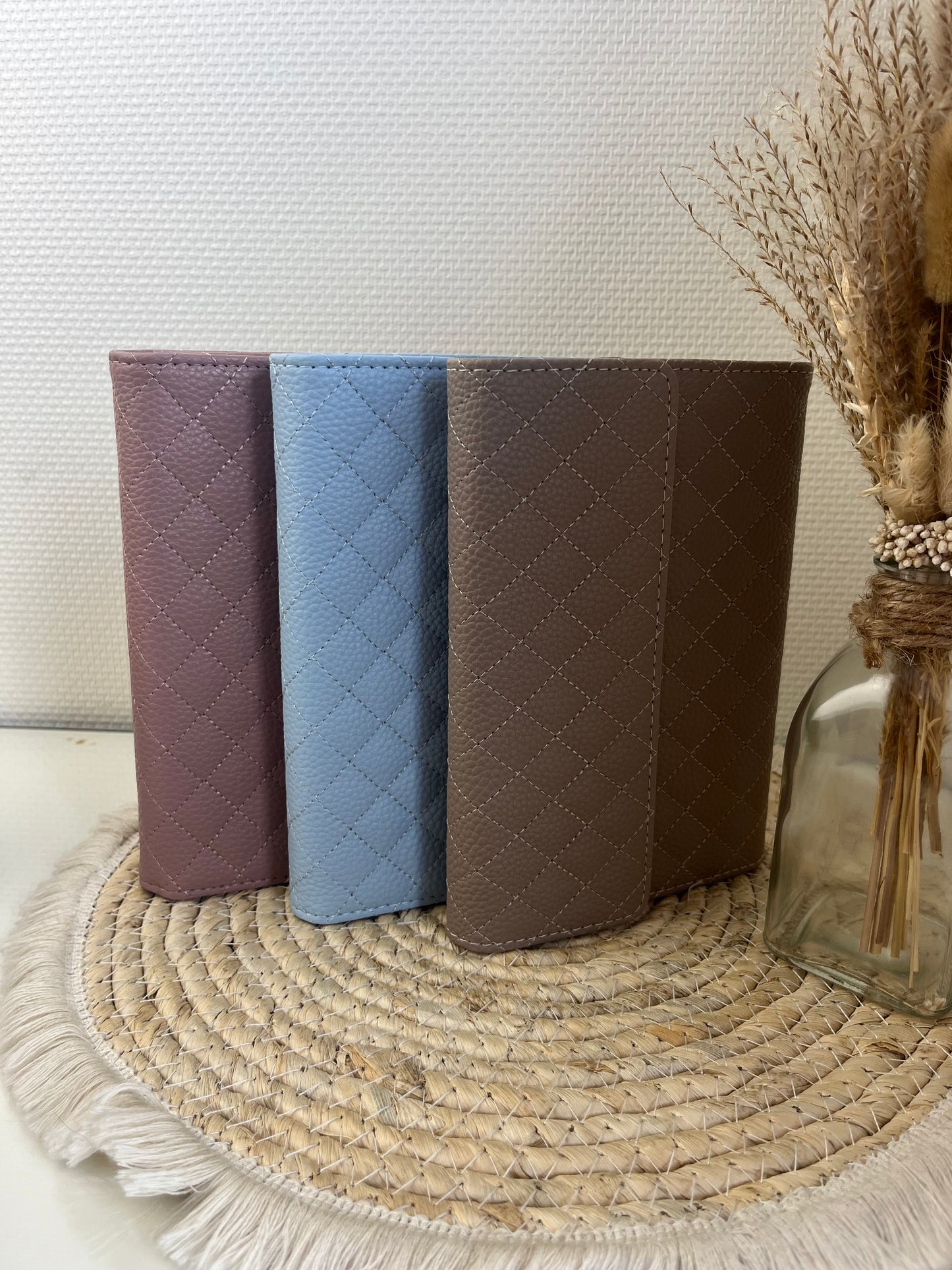 Luxe envelop binder pebble Maeve