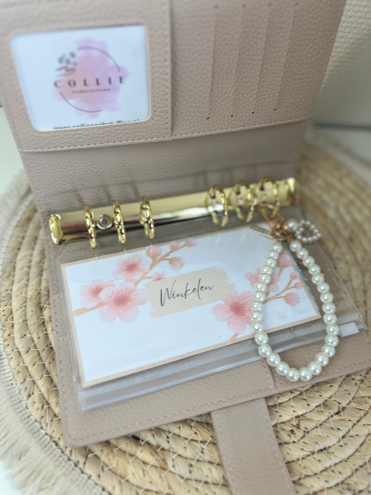 Luxe pebble binder beige