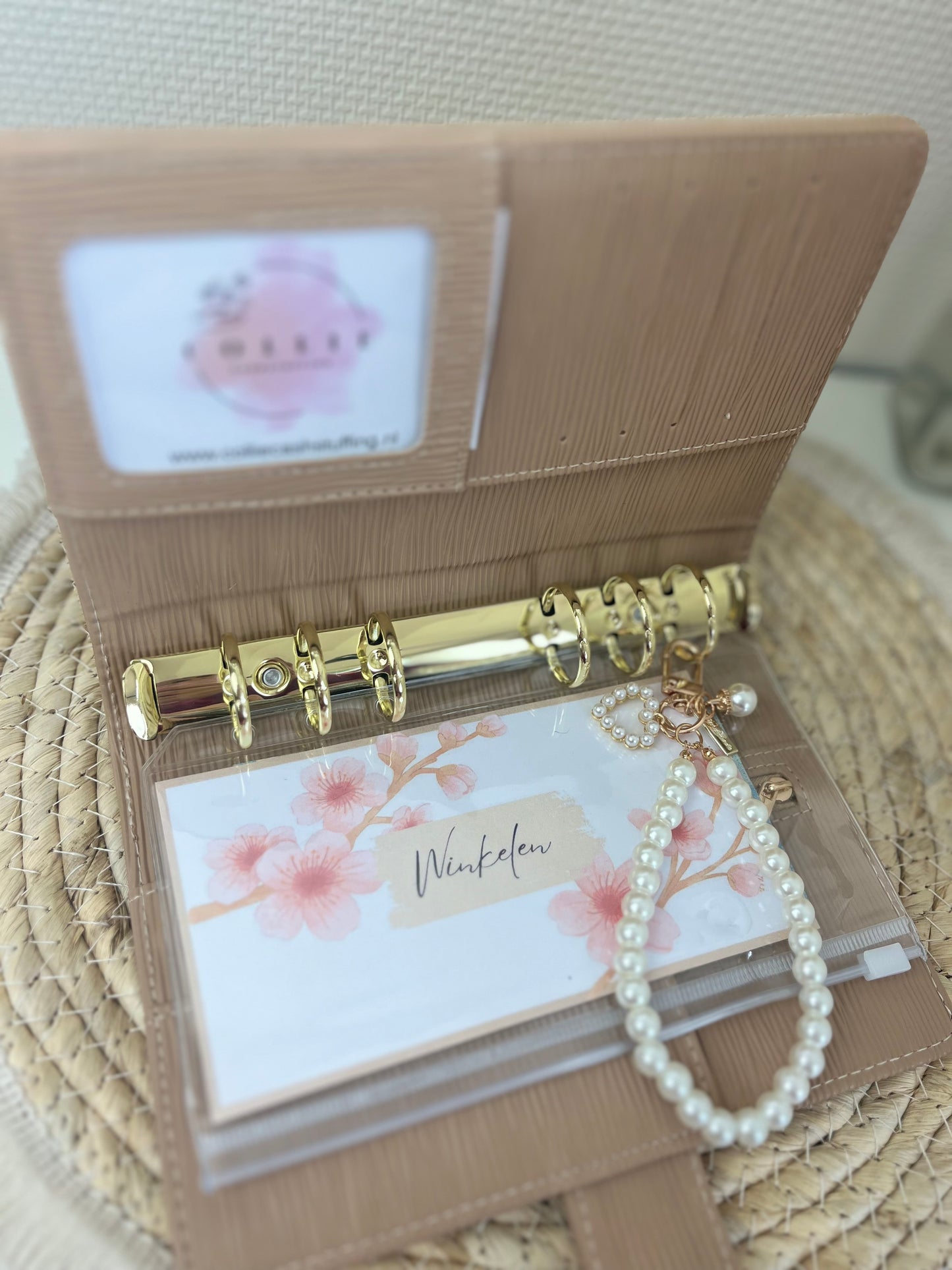 Saffiano binder camel