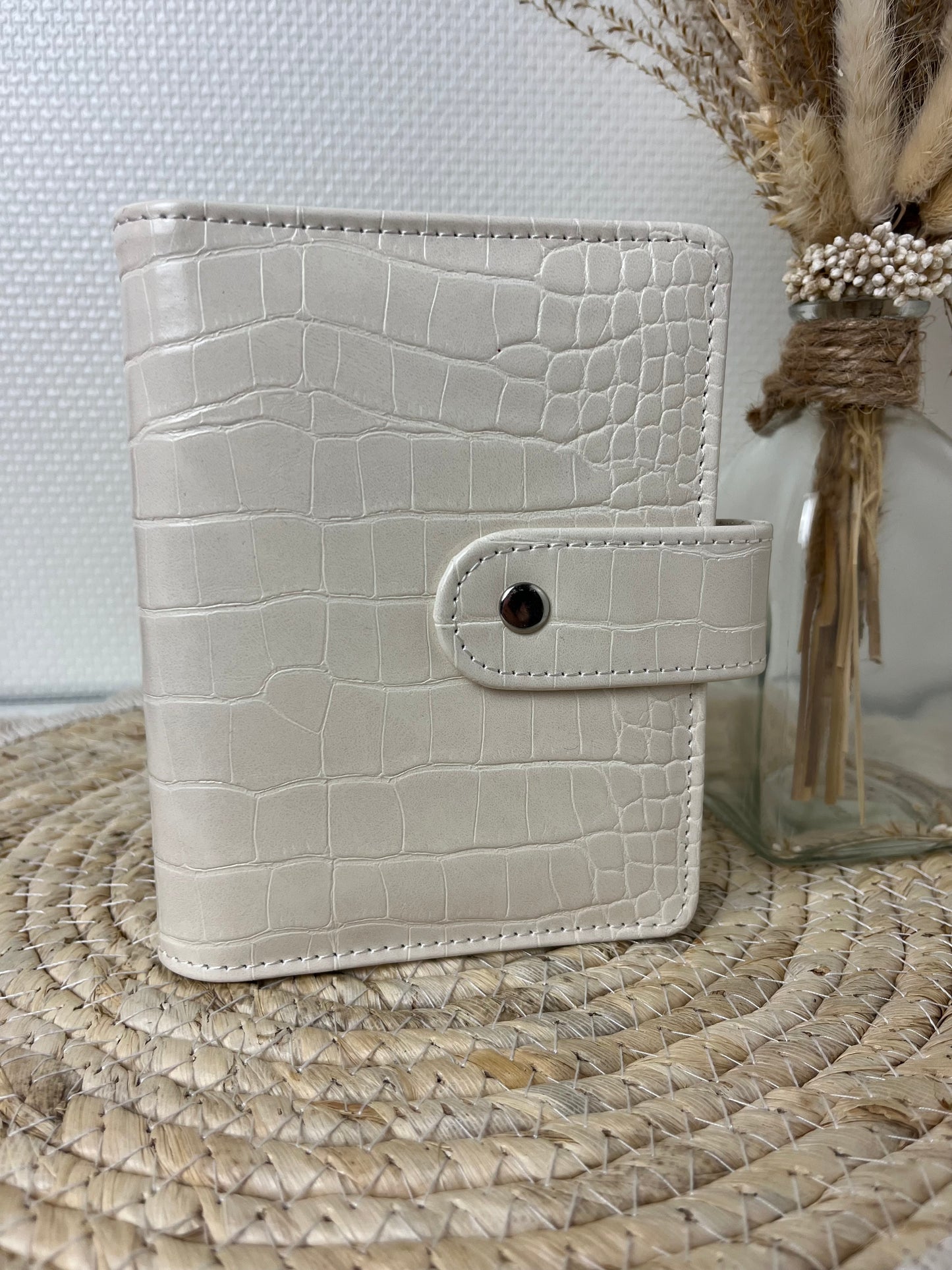 A7 binder croco wit