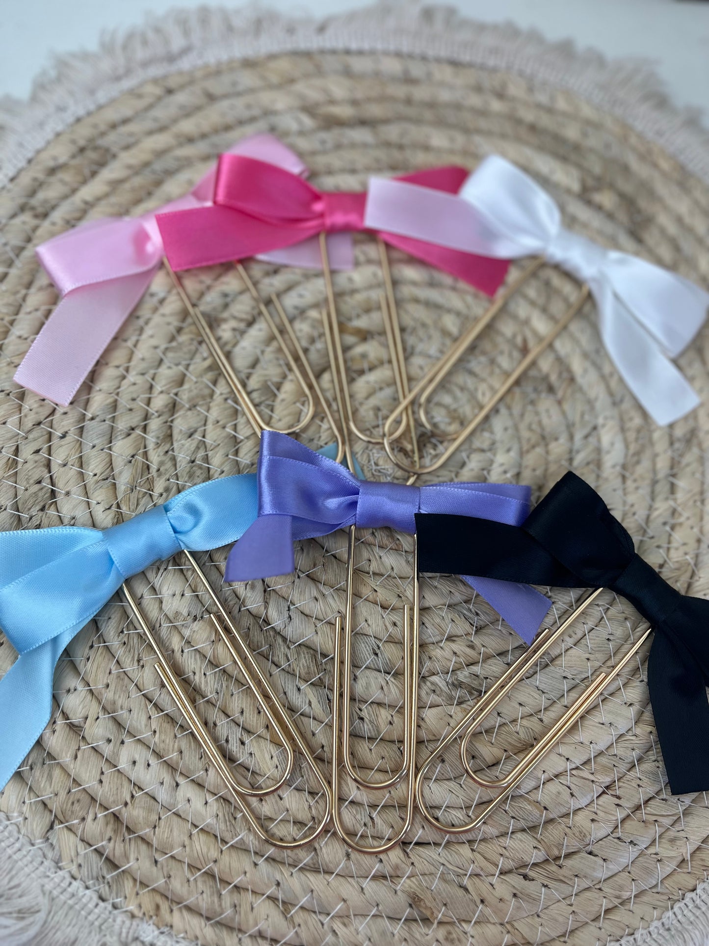 Binder Bow