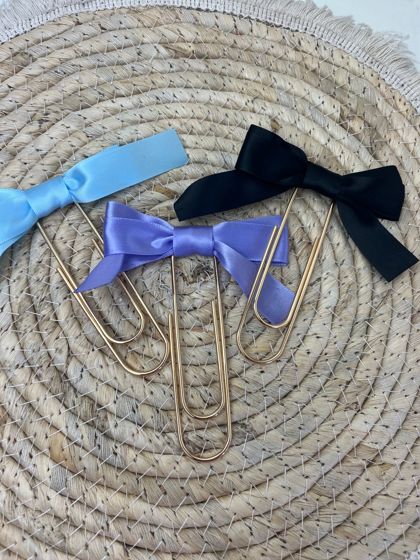 Binder Bow