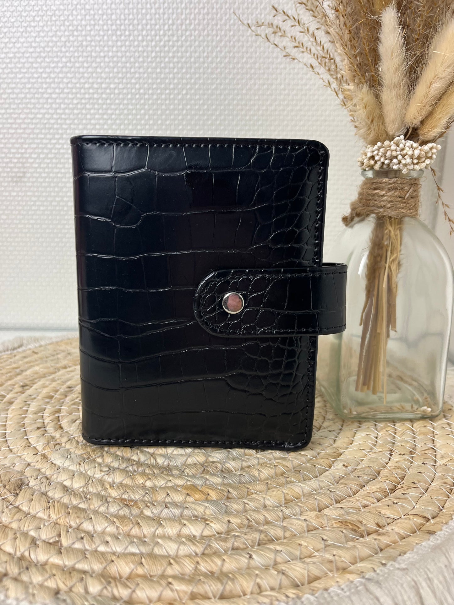 A7 binder croco zwart