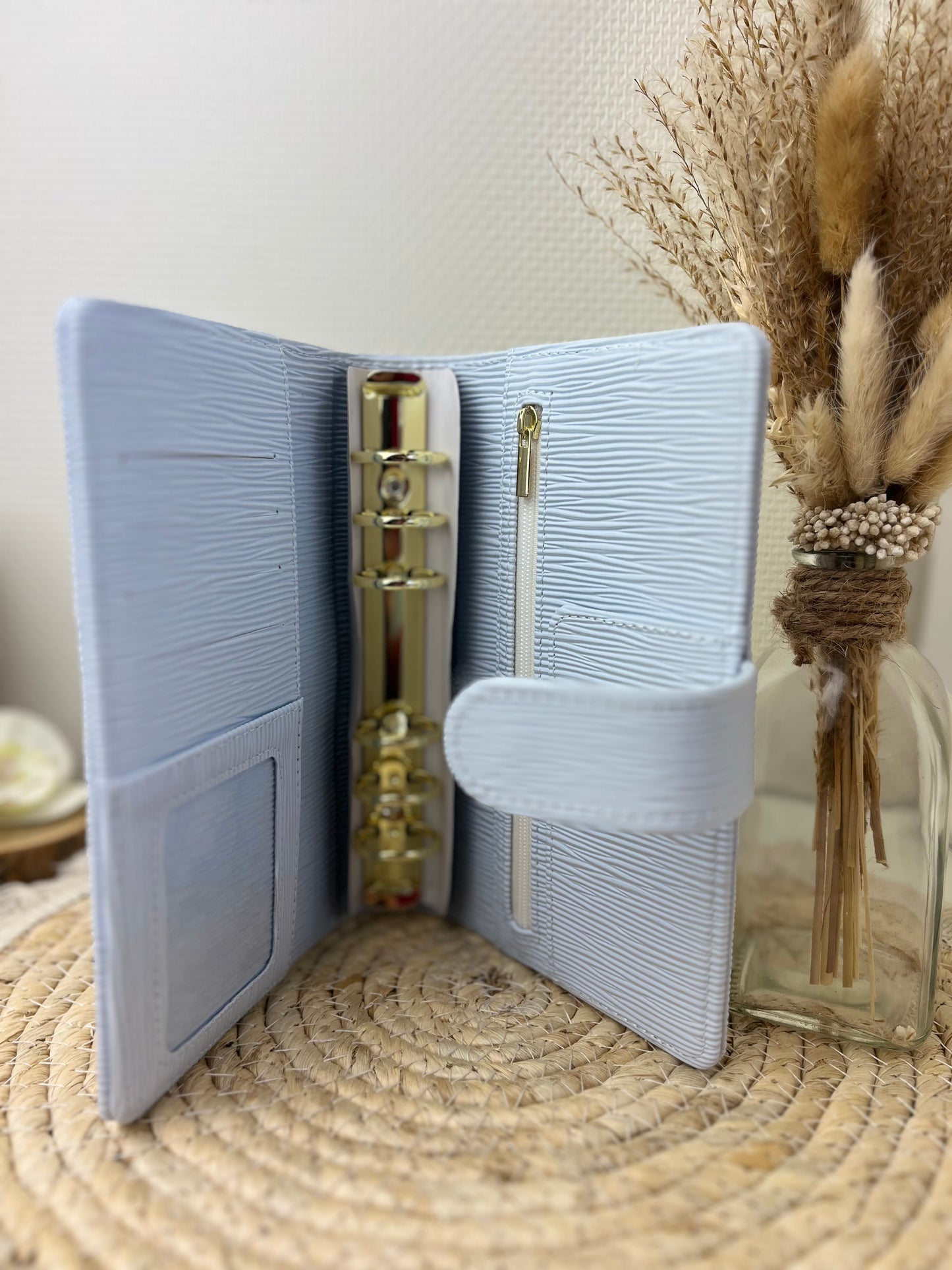 Saffiano binder a6 ijsblauw