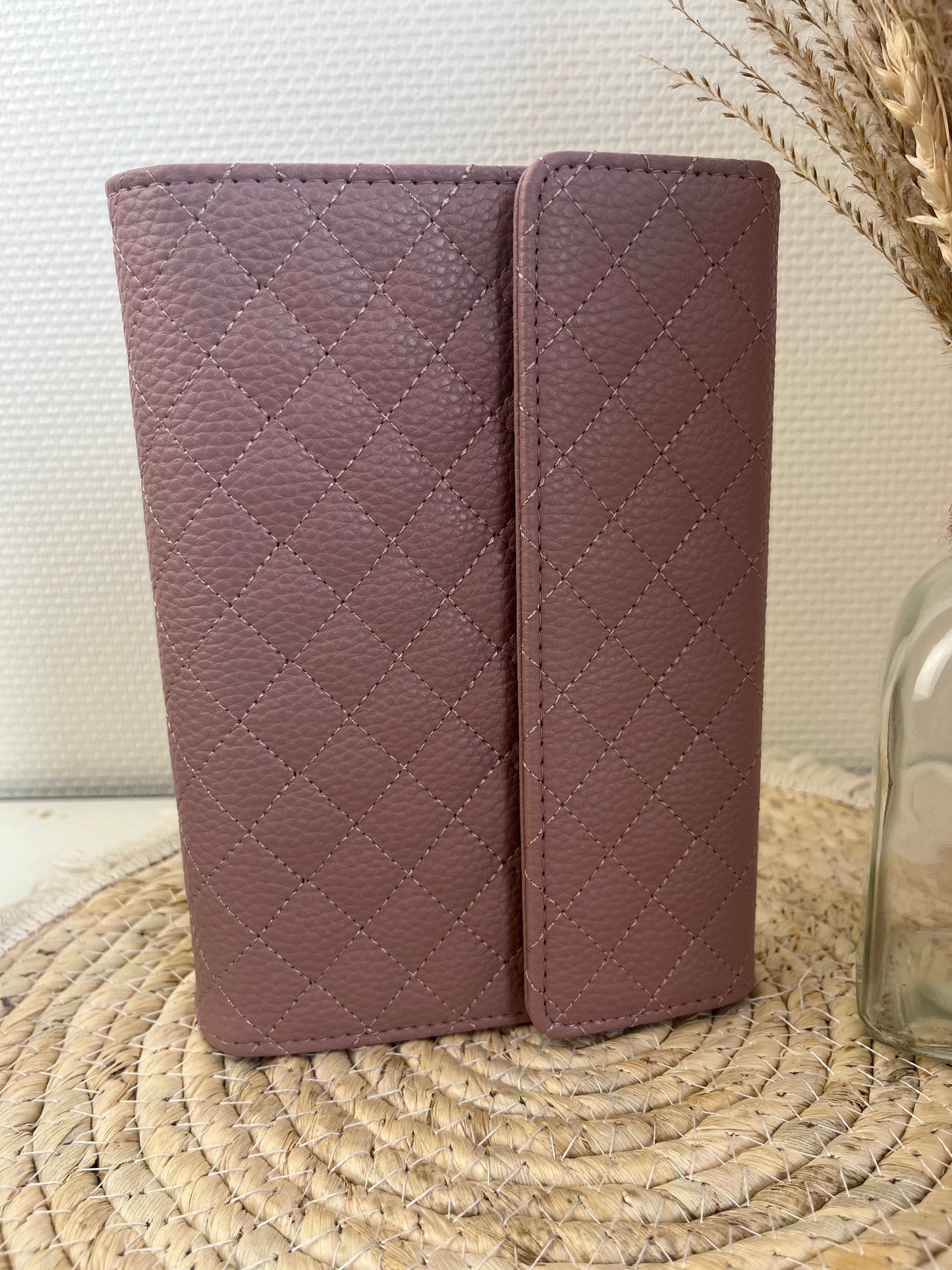 Luxe envelop binder pebble Maeve
