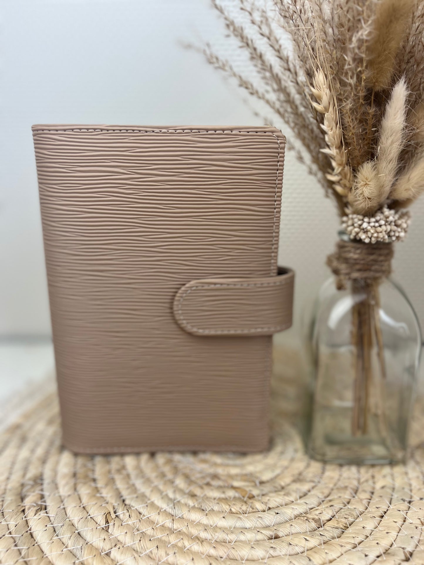 Saffiano binder camel