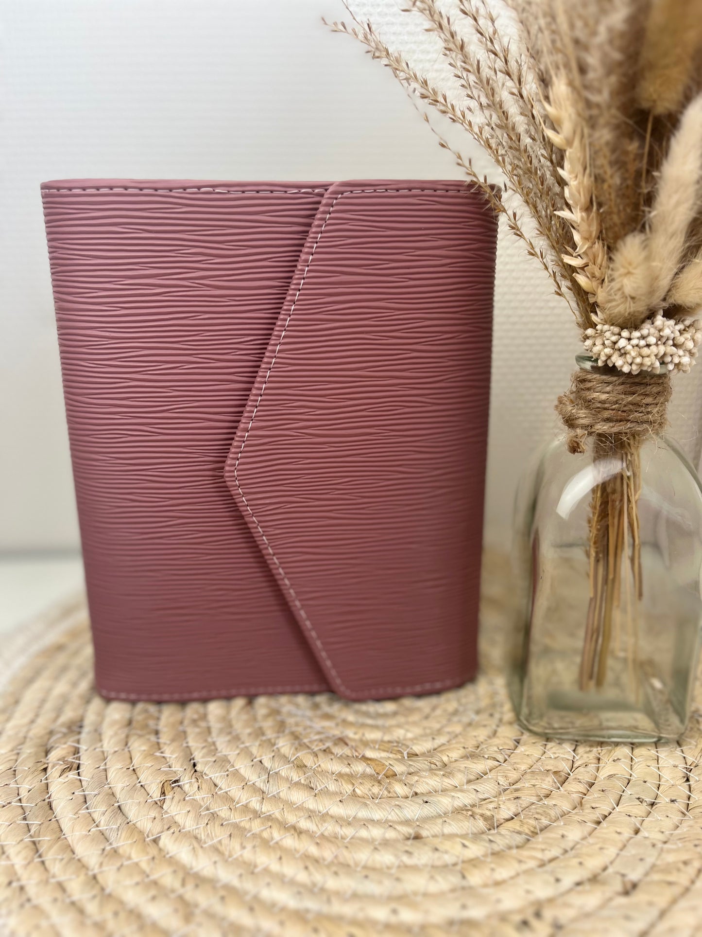 Envelope binder mauve