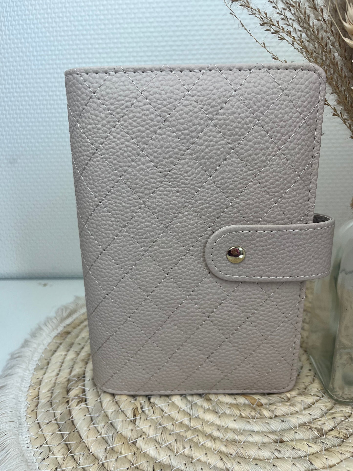 Luxe pebble binder beige
