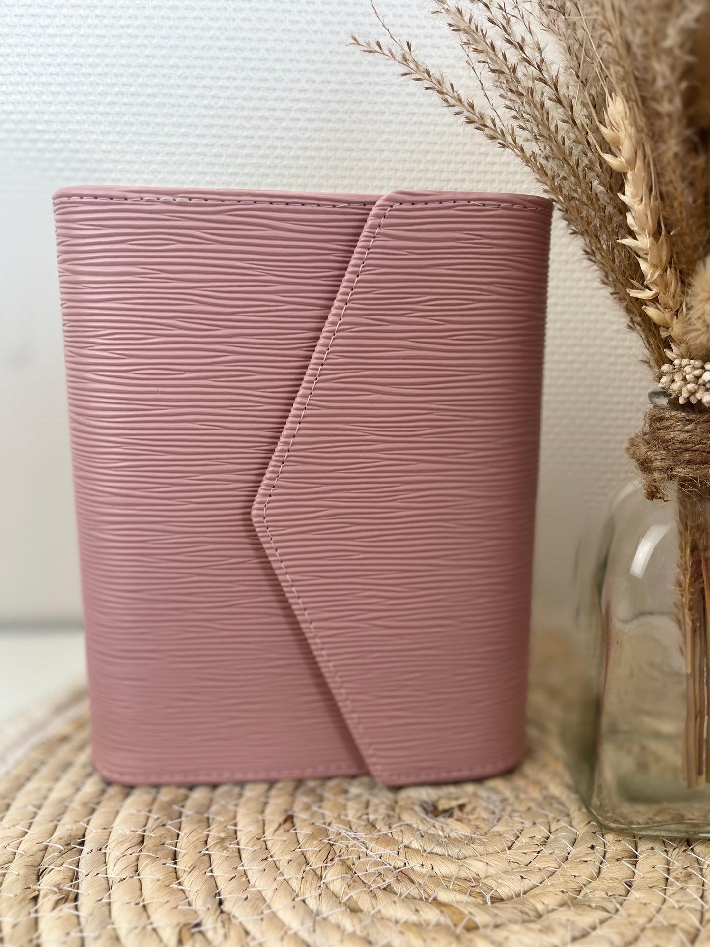 Envelope binder roze