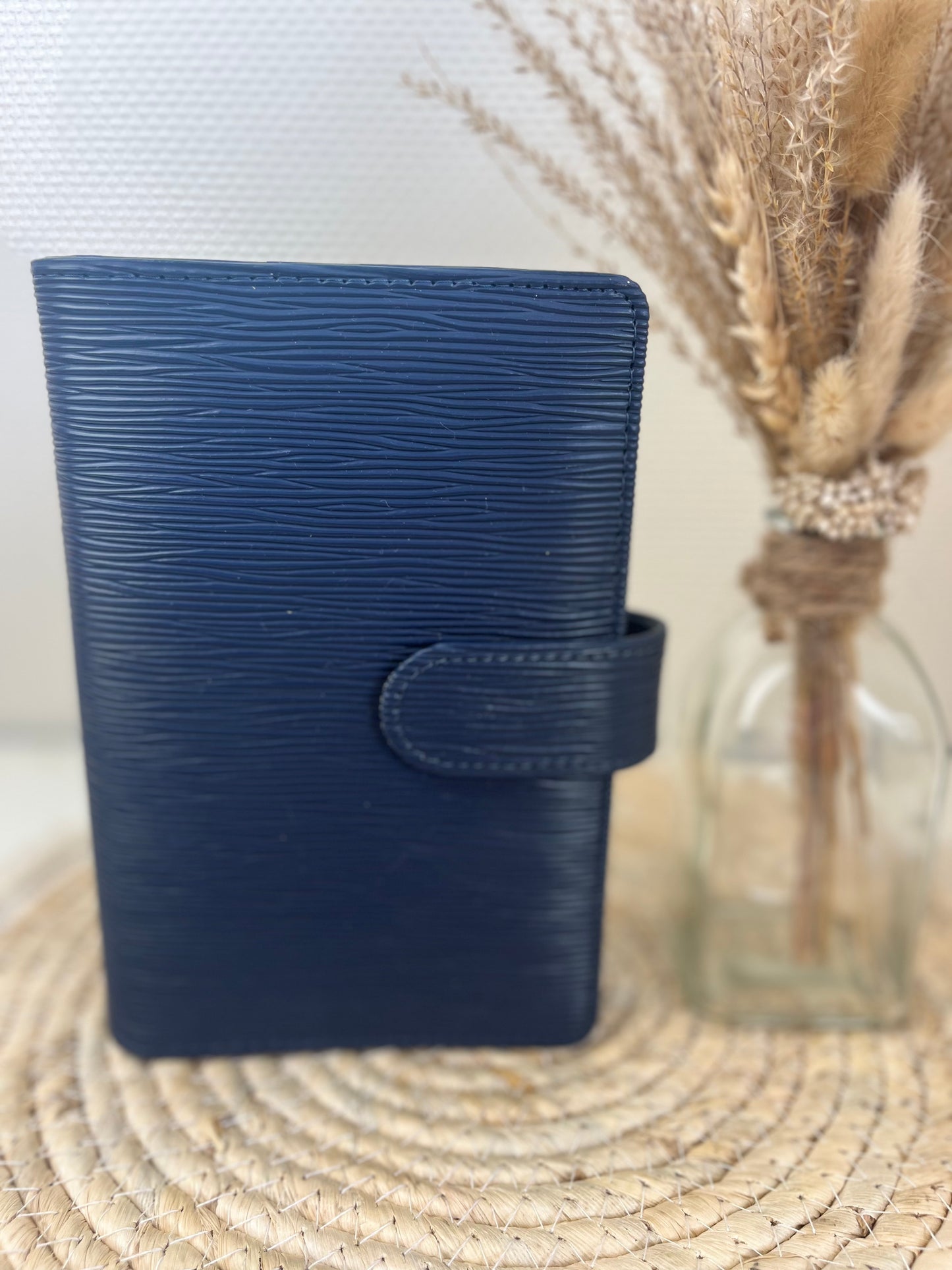 Saffiano binder navy