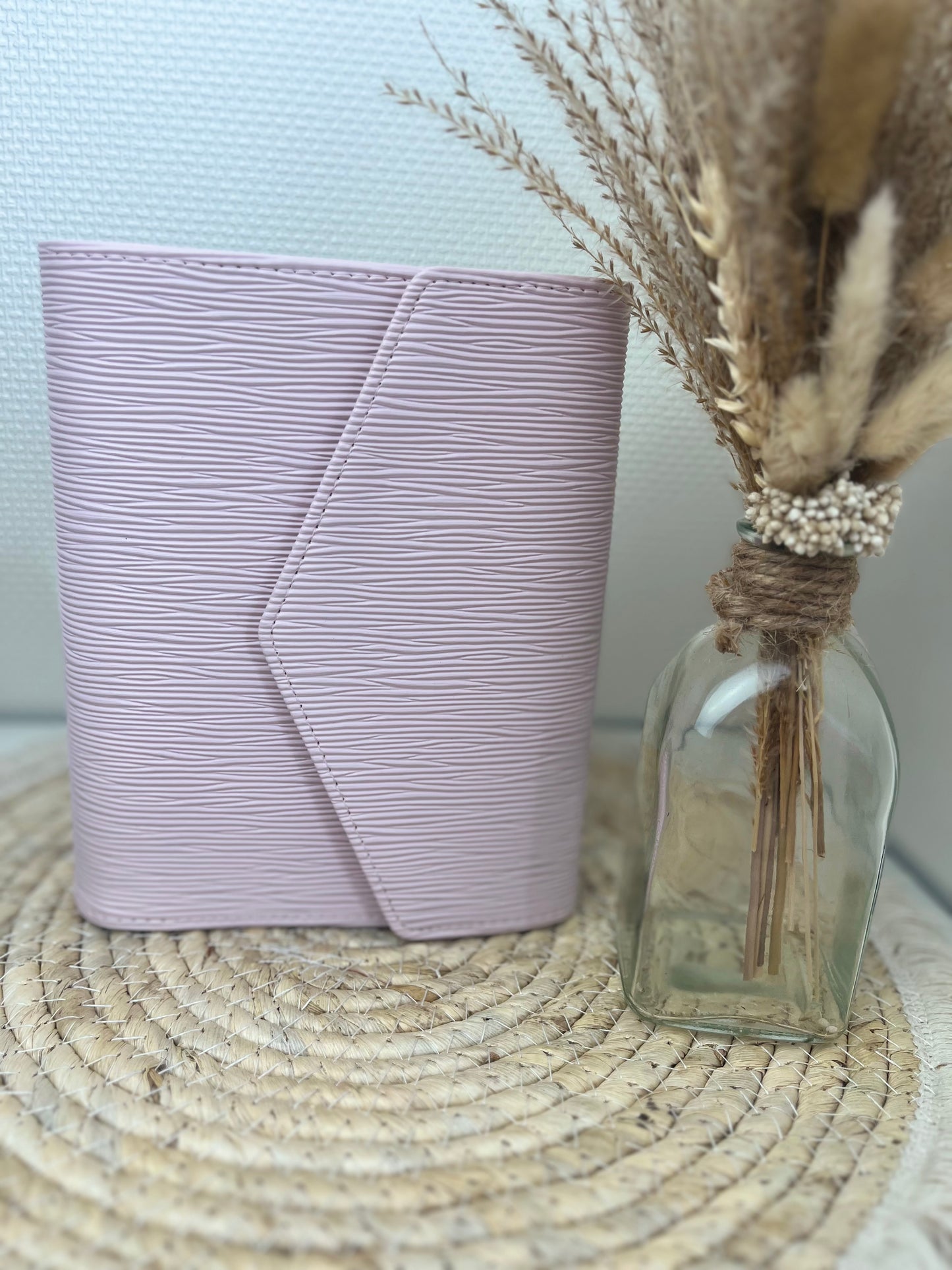 Envelope binder saffiano baby roze