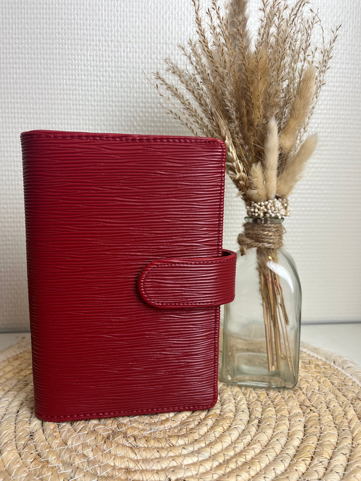 Saffiano binder a6 bordeaux rood