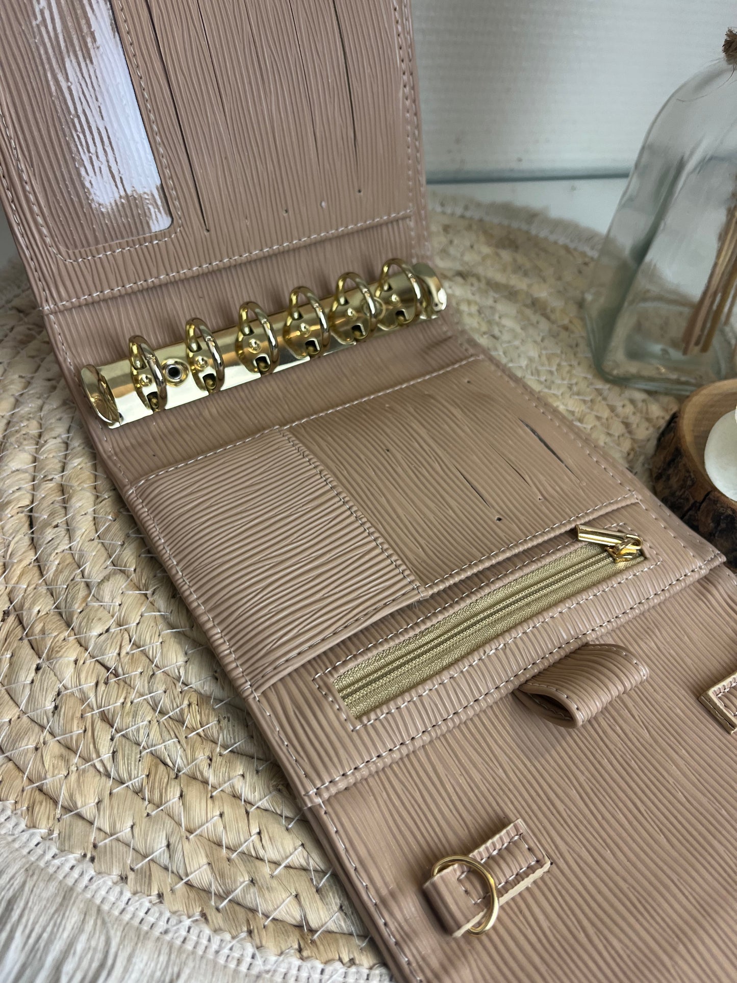 A7 envelop binder camel