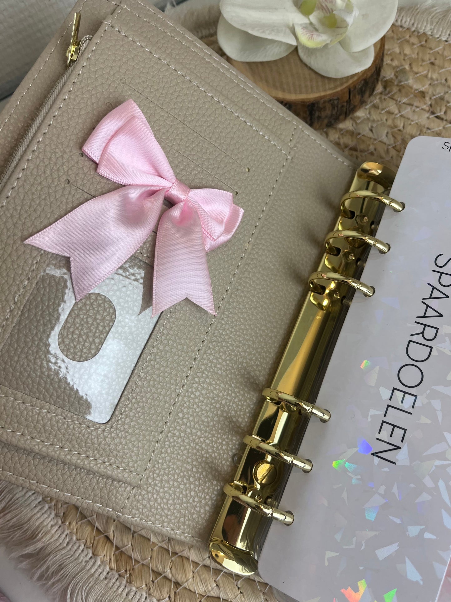 Binder bow