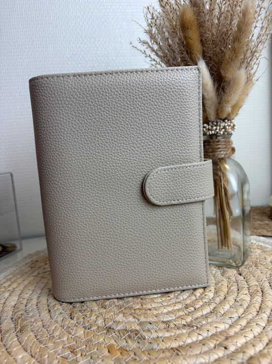A6 binder dubbele drukknoop beige