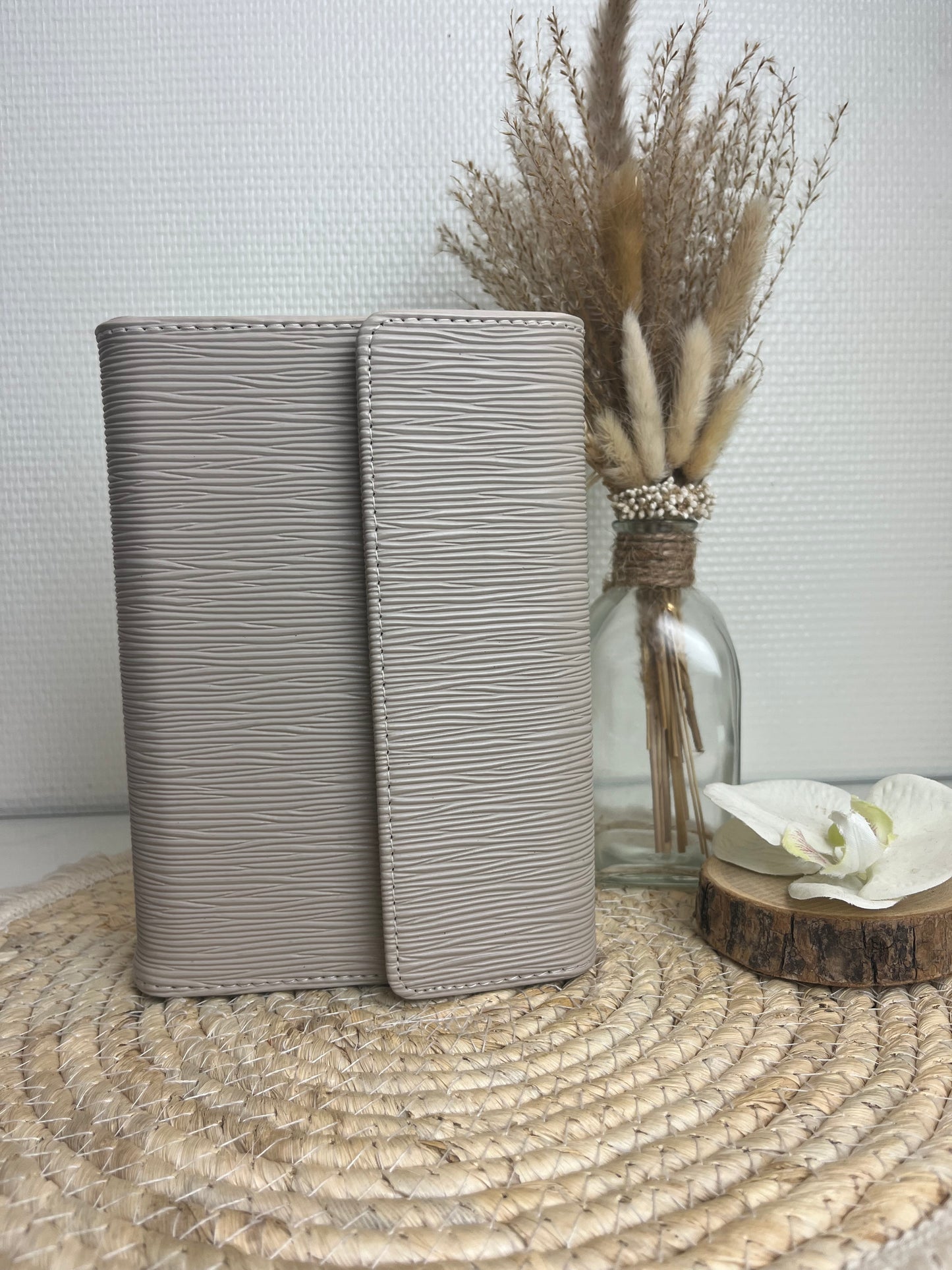 A6 binder dream beige
