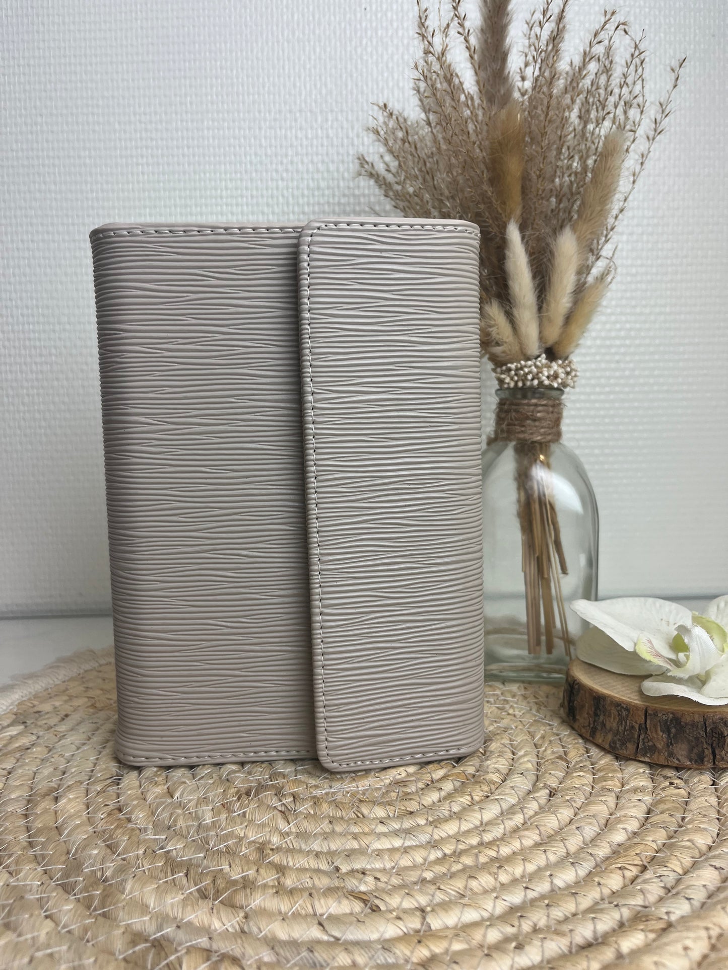 A6 binder dream beige