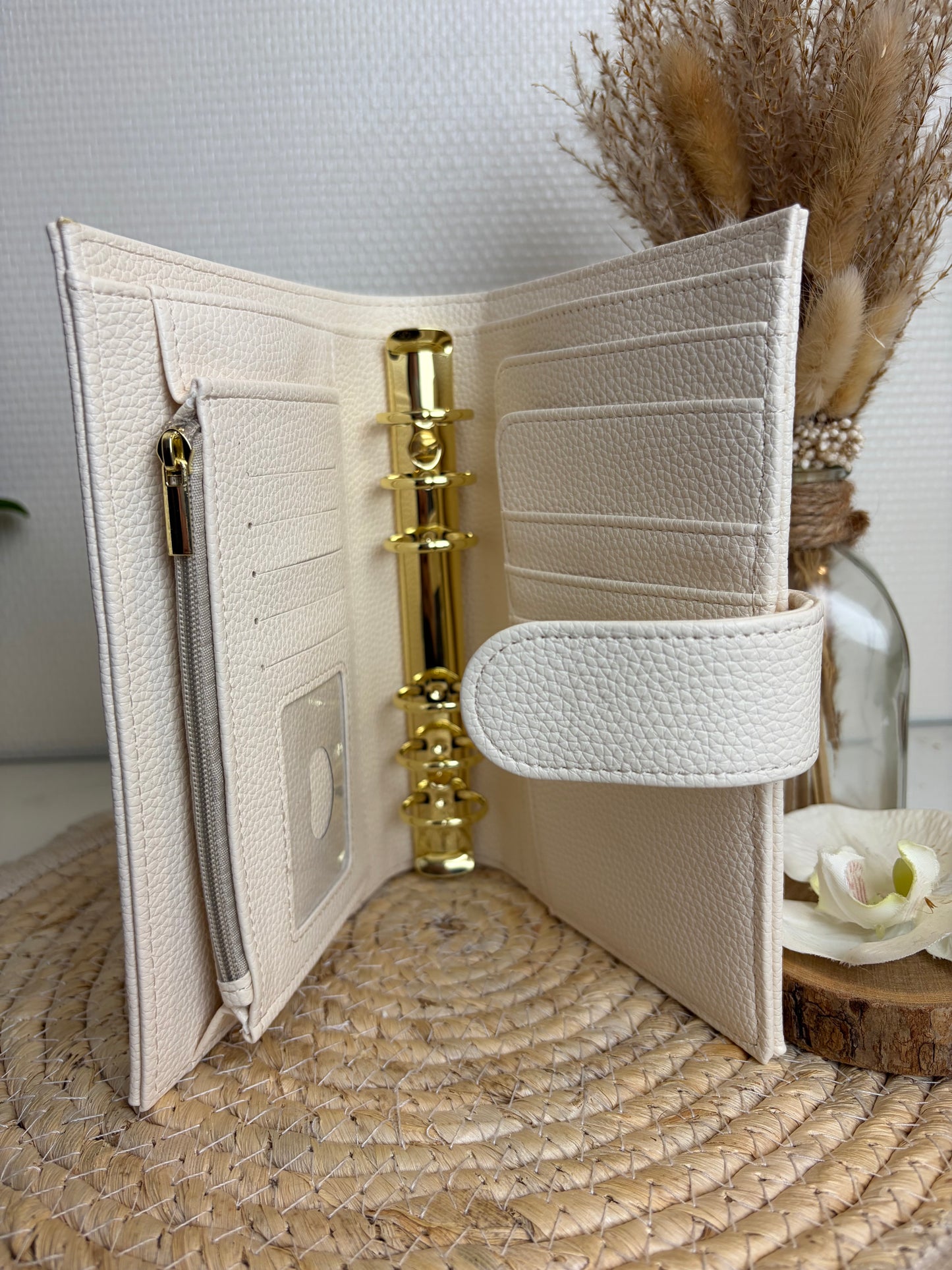 A6 binder dubbele drukknoop crème