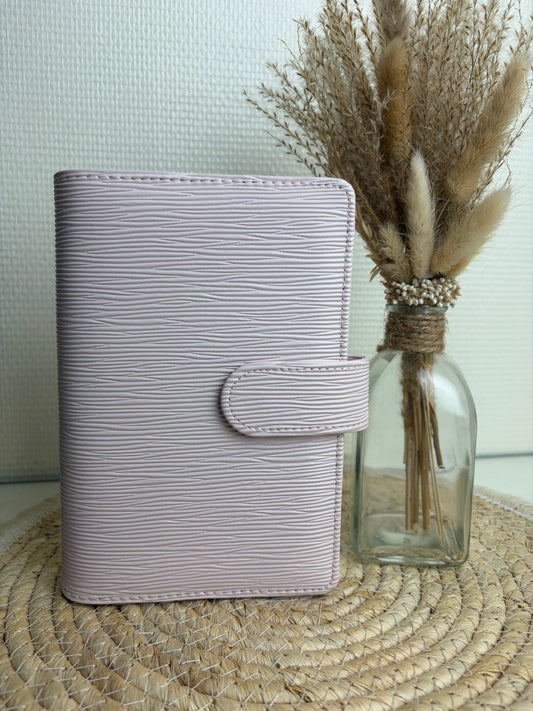Saffiano binder a6 licht roze