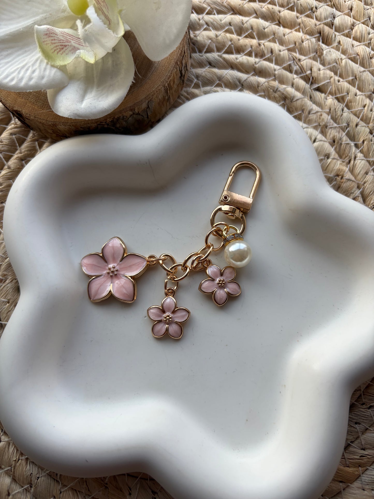 Hanger 3 roze bloemetjes