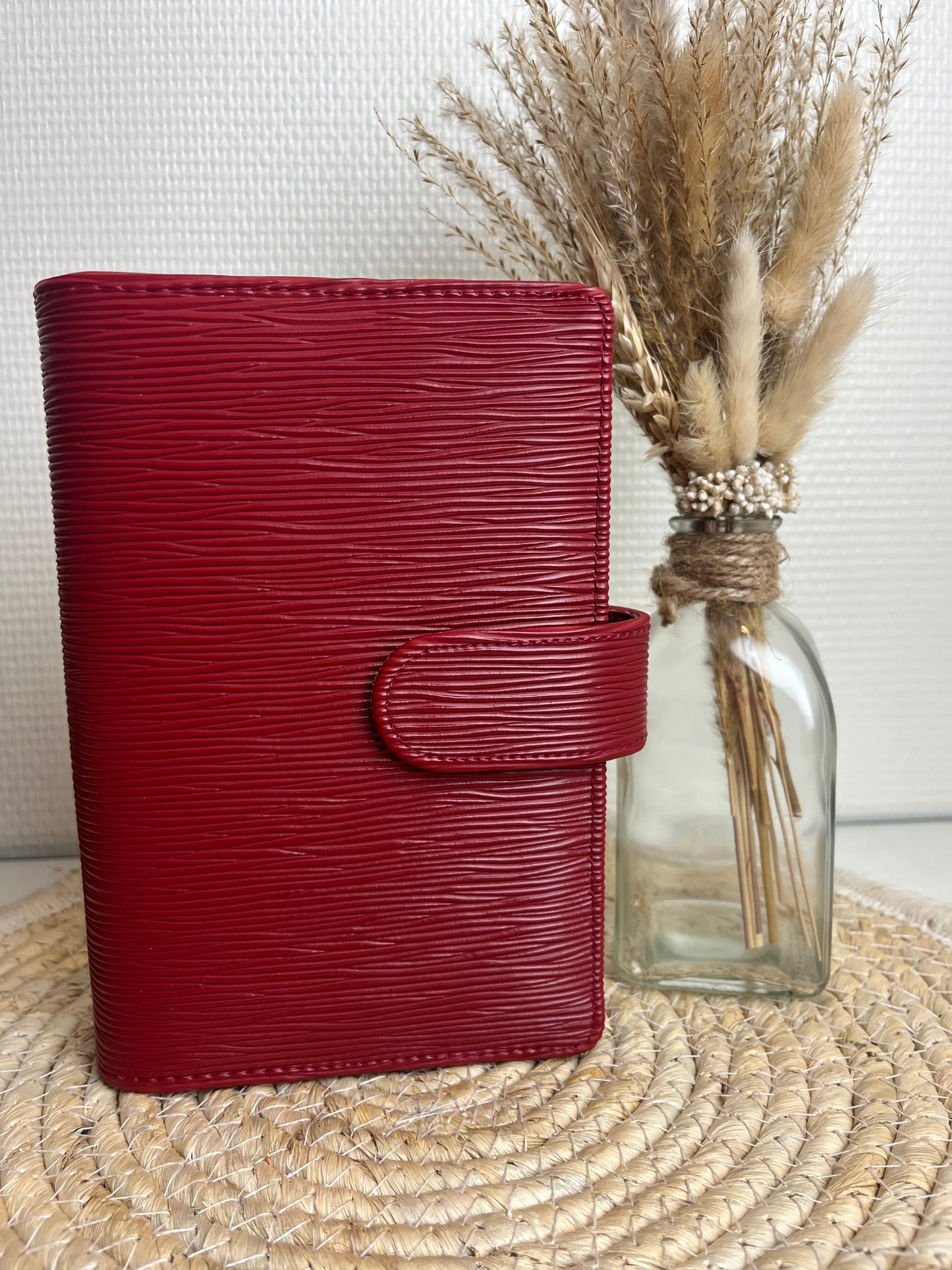 Saffiano binder a6 bordeaux rood