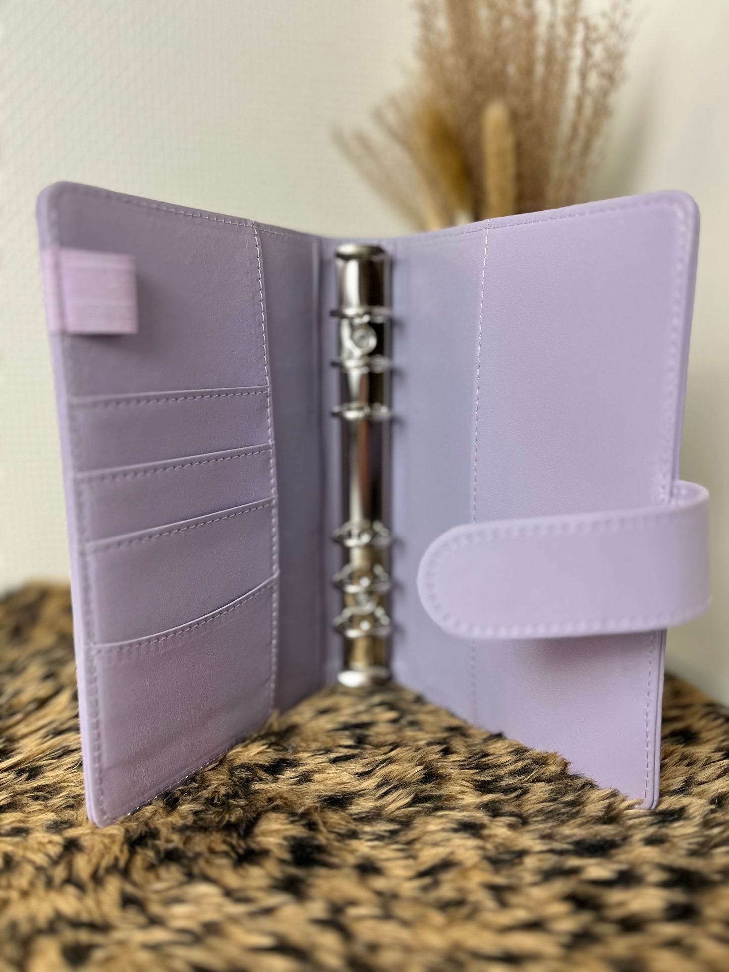 Binder lila