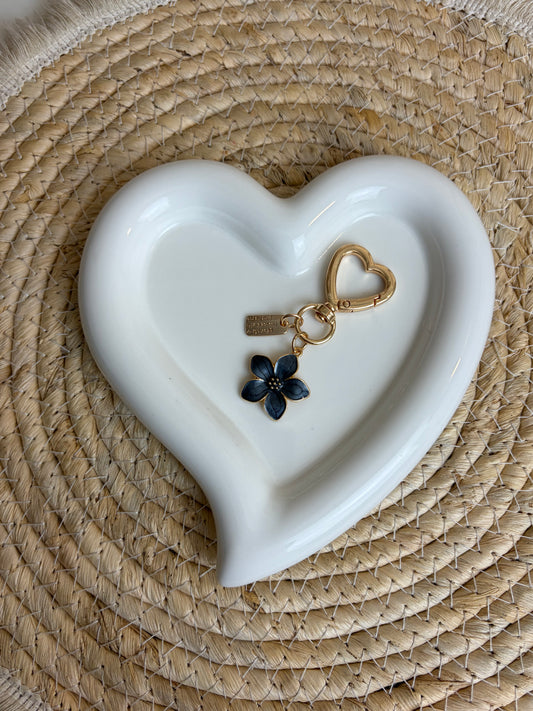 Hanger hart met bloem zwart