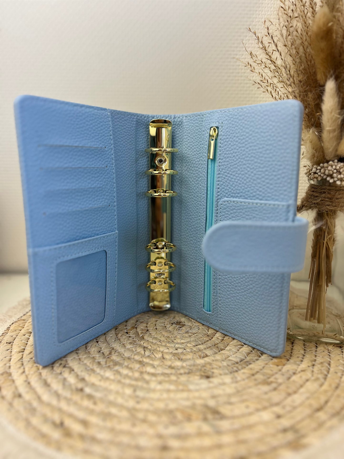 Binder Elegance baby blauw A6
