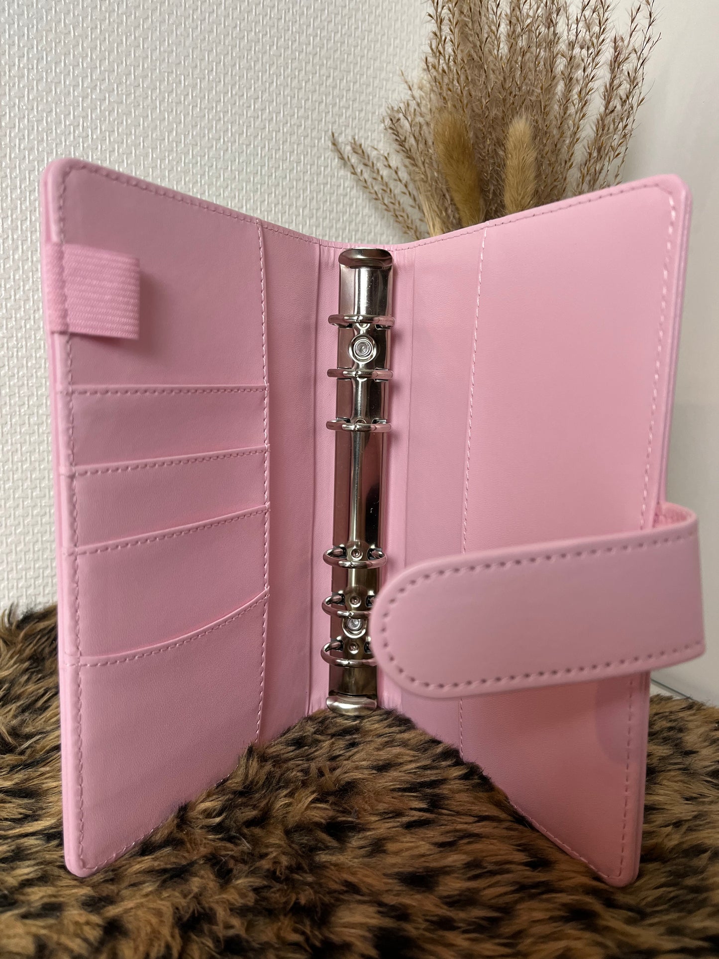 Binder roze