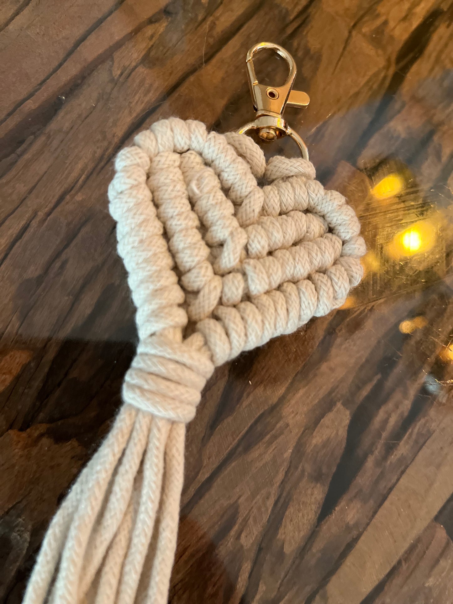 Sleutelhanger macramé hart