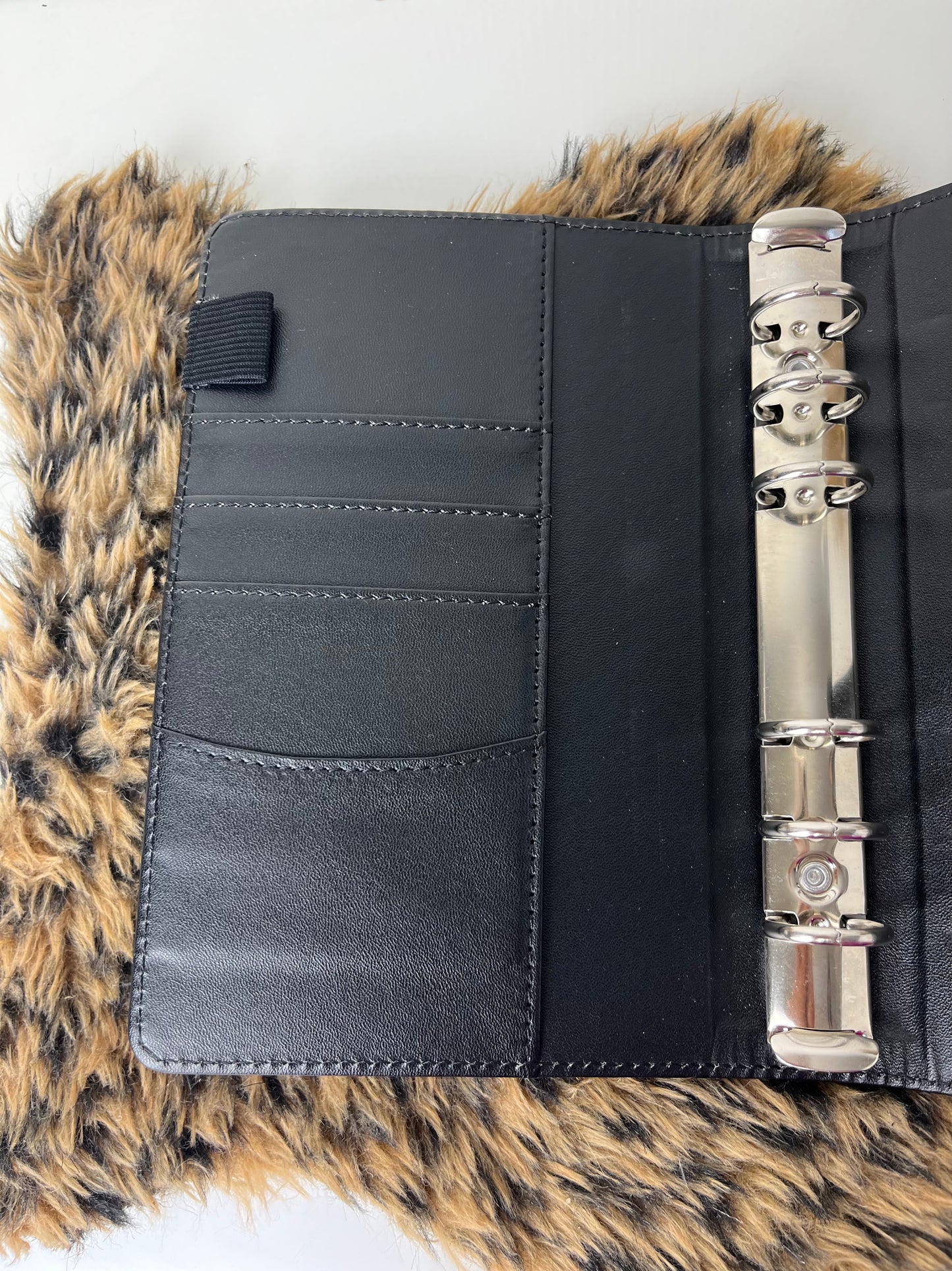 Binder slot zwart