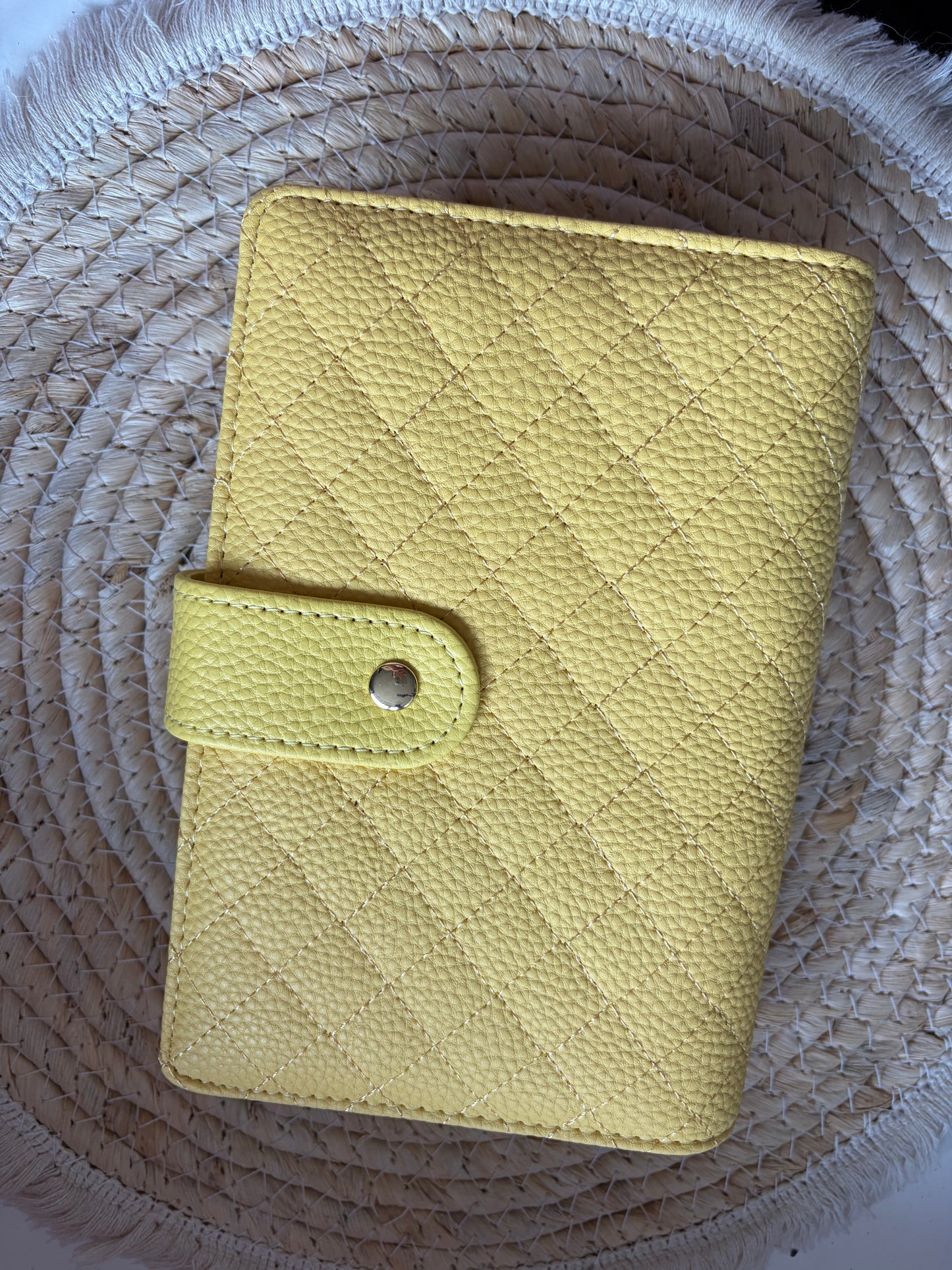 Luxe pebble binder yellow a6