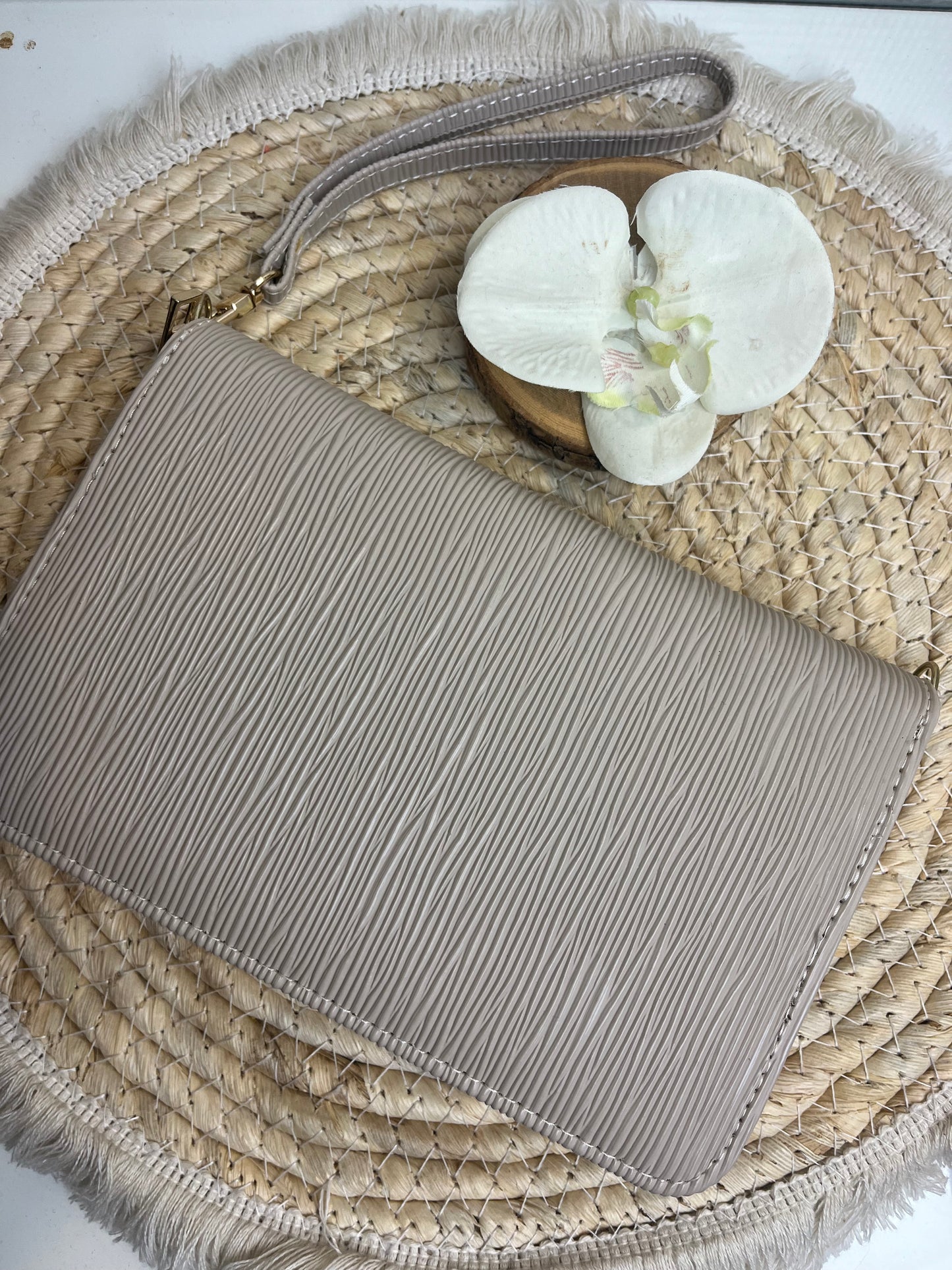 A6 portemonnee binder beige