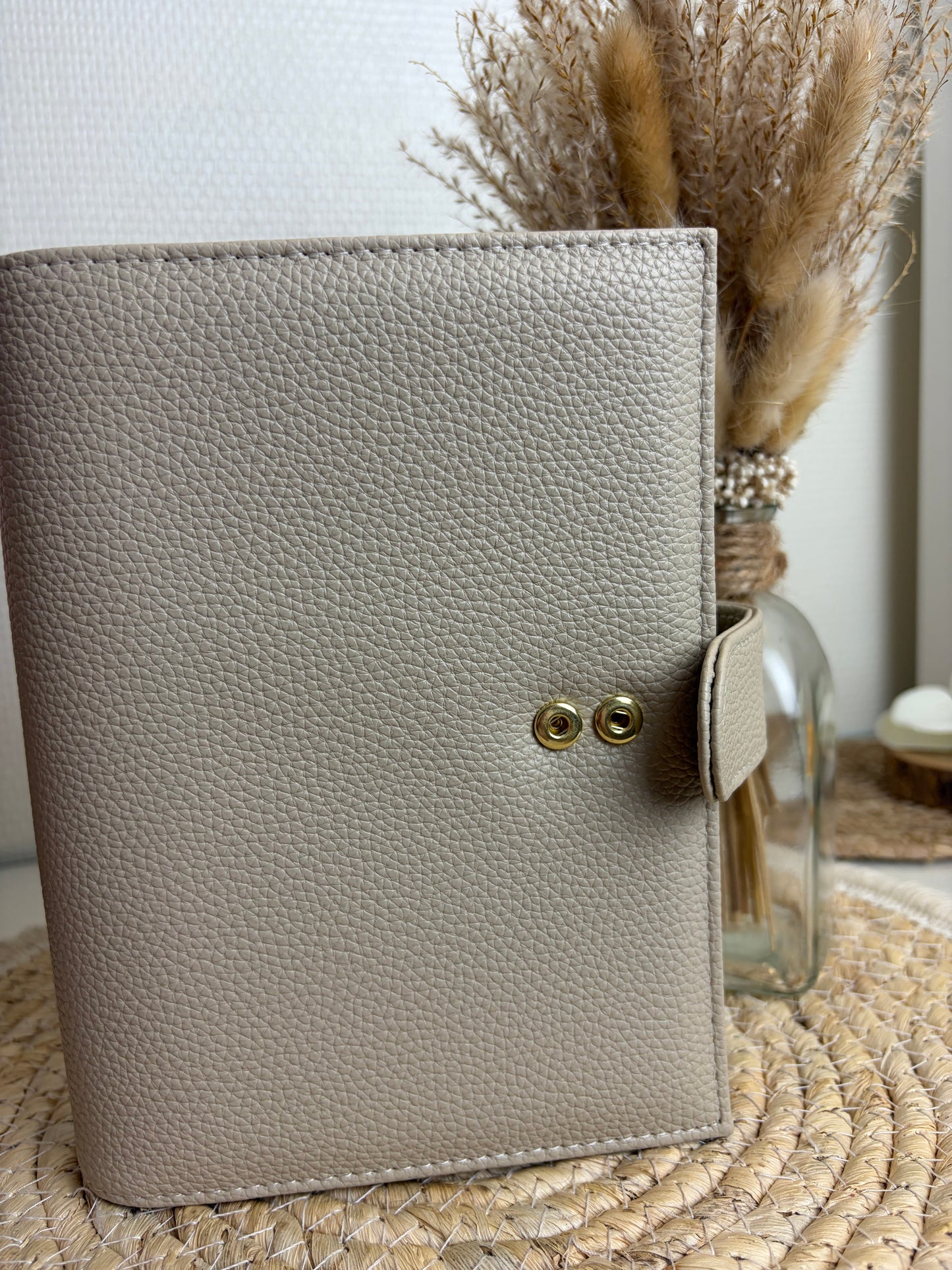 A6 binder dubbele drukknoop beige