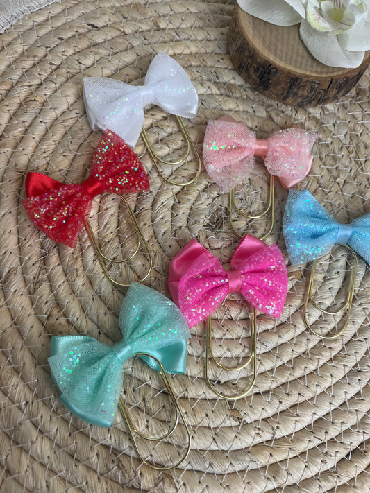 Binder bow glitter