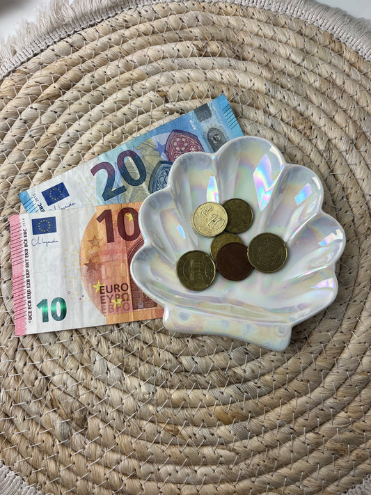 Geld schaaltje schelp parelmoer