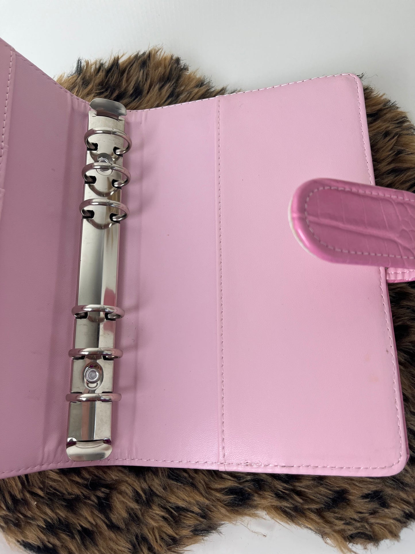 Binder croco roze