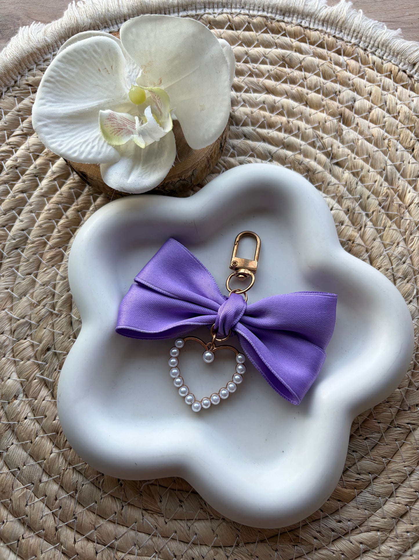 Strik hanger met parel hart lila