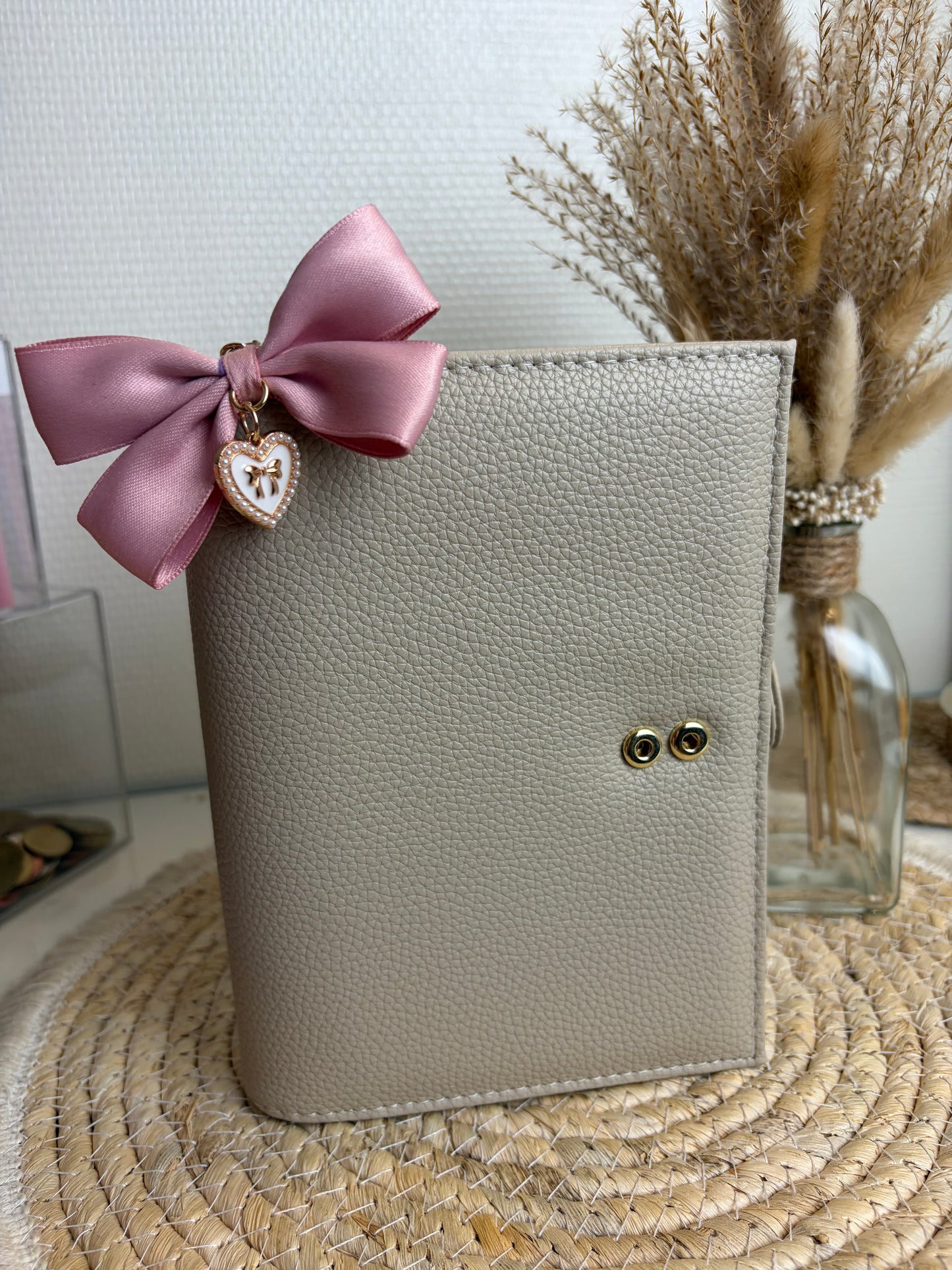 A6 binder dubbele drukknoop beige