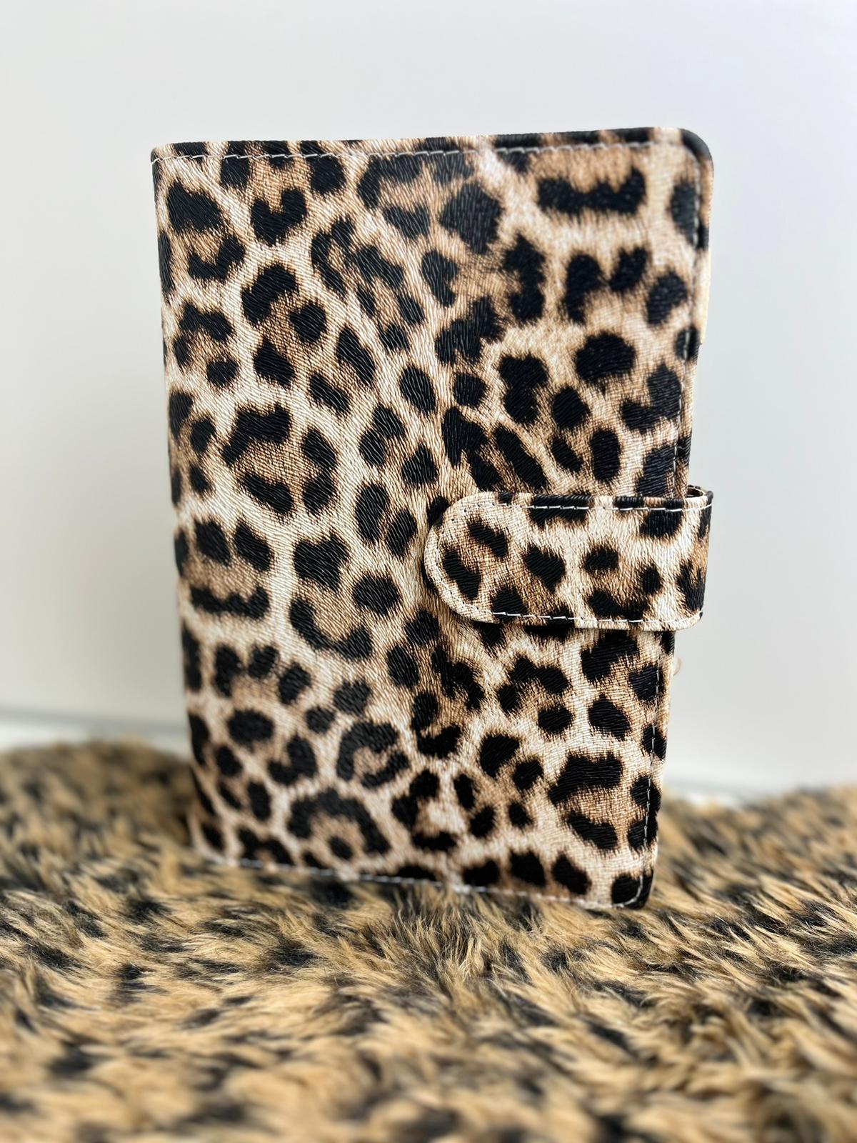 Binder panter print beige